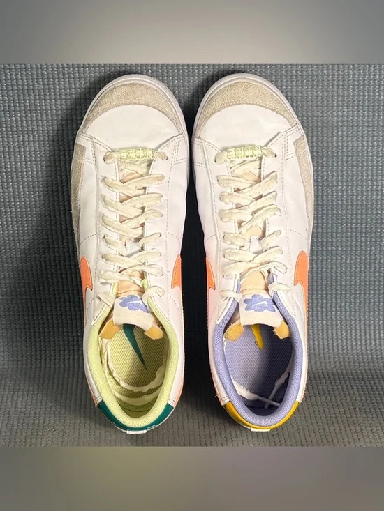 Nike Blazer Low Platform White/Peach Cream Shoes DX3719-100 Women's Size 10.5 - Picture 5 of 9
